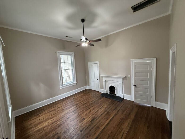 Building Photo - 1012 Tattnall St