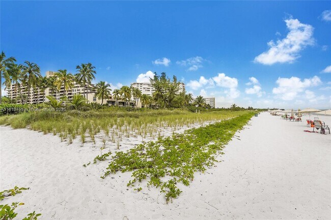 Building Photo - 151 Crandon Blvd