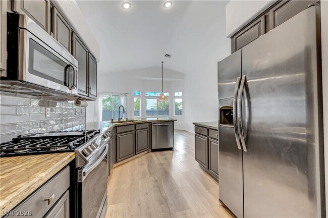 Building Photo - 7213 Elite Ct