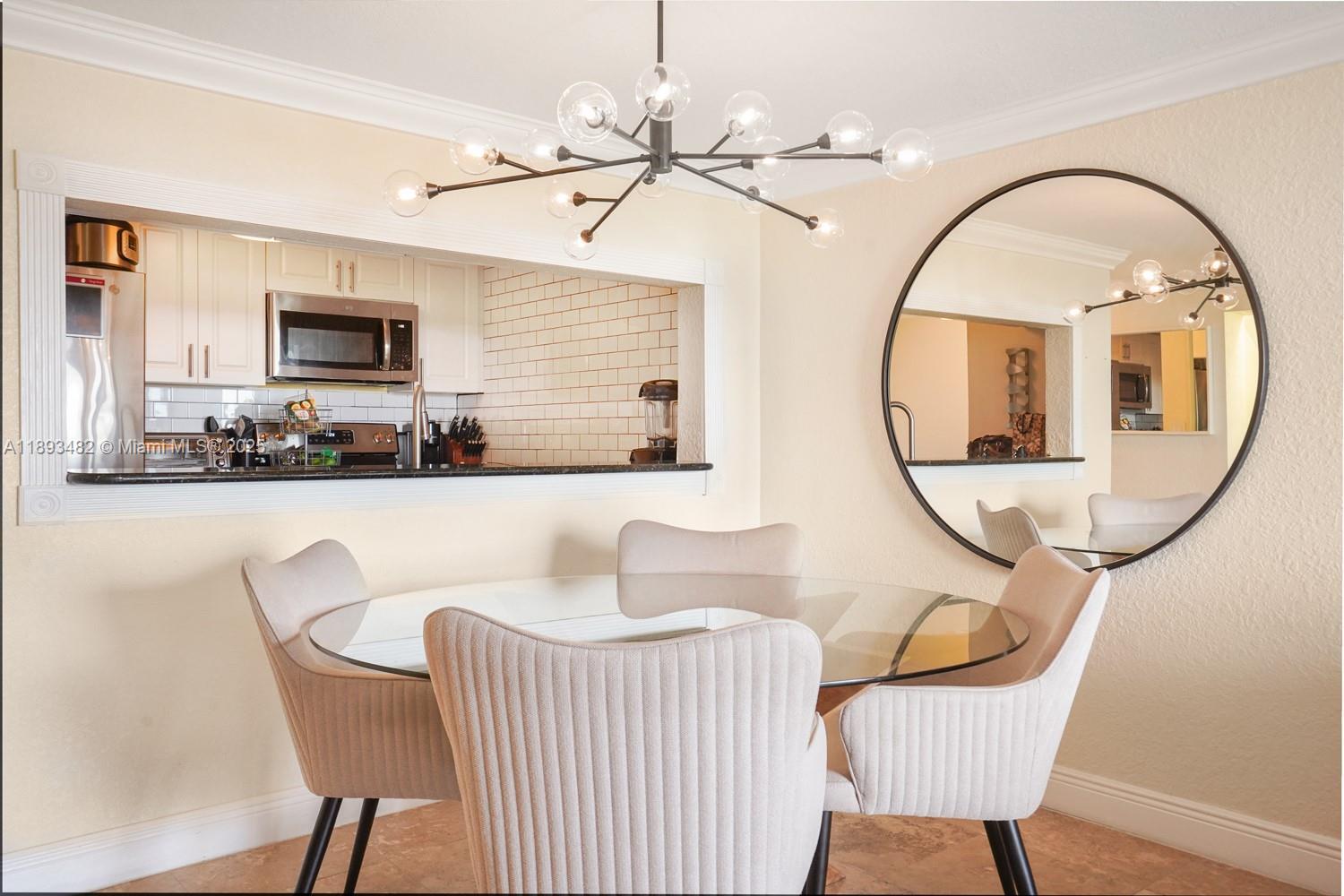 Building Photo - 280 SW 20th Rd