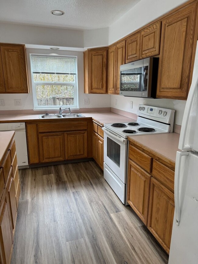 Building Photo - 359 S 58th St