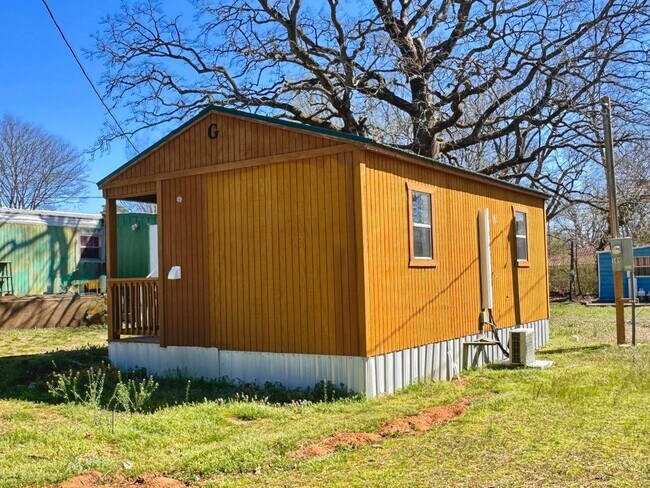 Building Photo - 509 Ferrell St