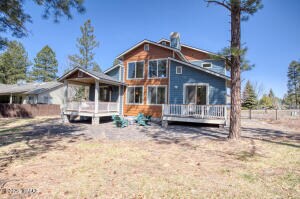 Building Photo - 381 E Iris Ln