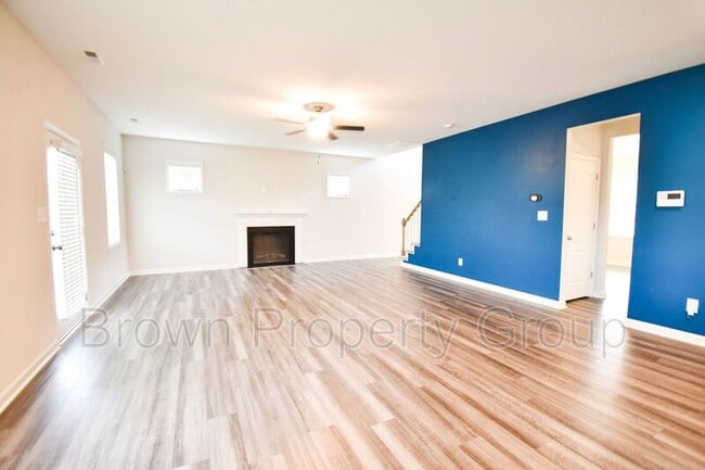 Building Photo - 114 Welborn St