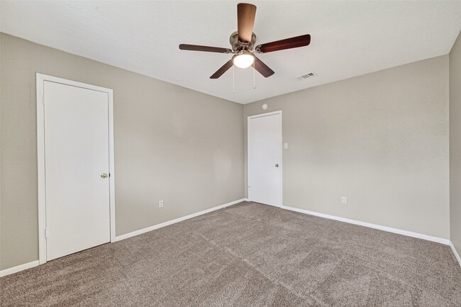 Building Photo - 519 Asheboro Dr