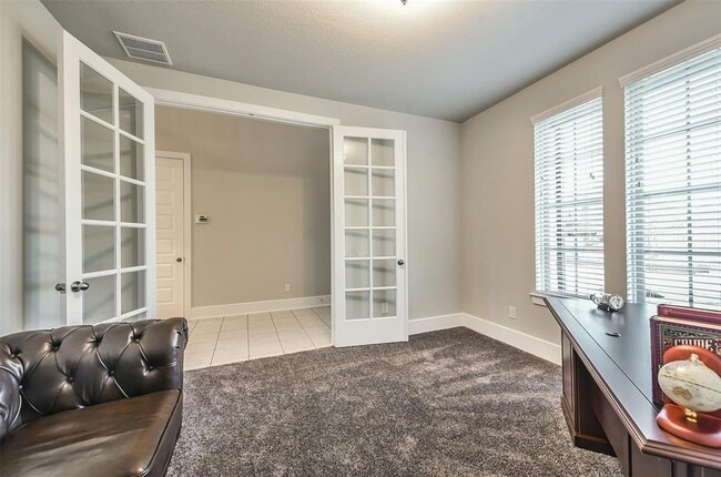 Building Photo - 16526 Whiteoak Canyon Dr