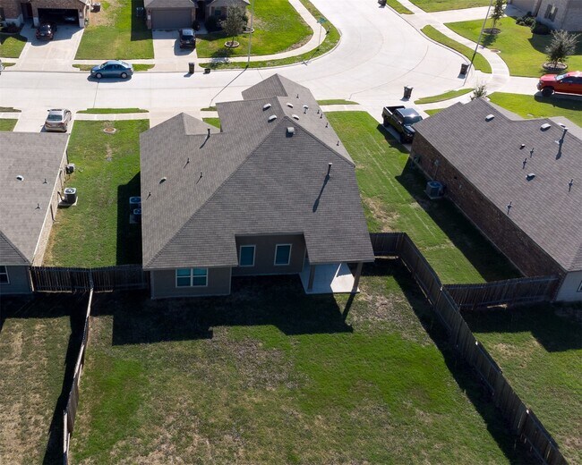 Building Photo - 1834 Brady Shores Dr