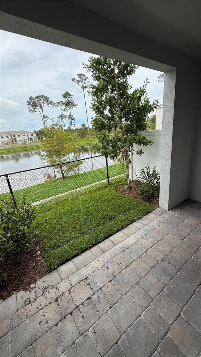 Building Photo - 149 Lakeside Lndg Ct