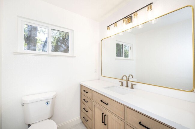Building Photo - Executive Home With Remodeled Bathrooms + AC in Old Palo Alto