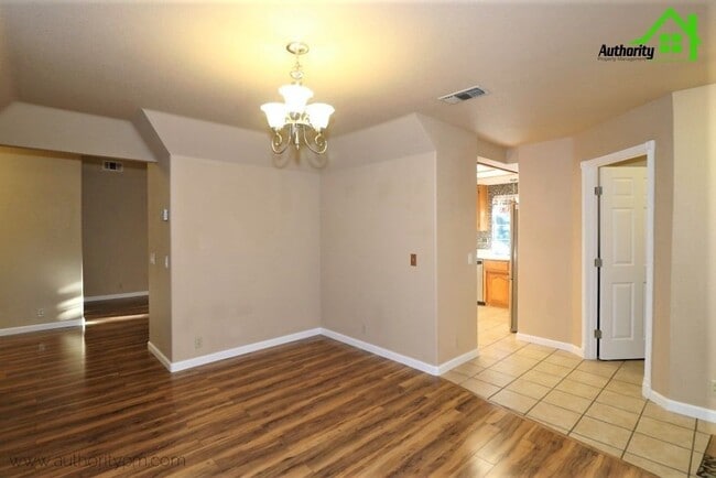 Building Photo - 1708 Gold Hills Dr