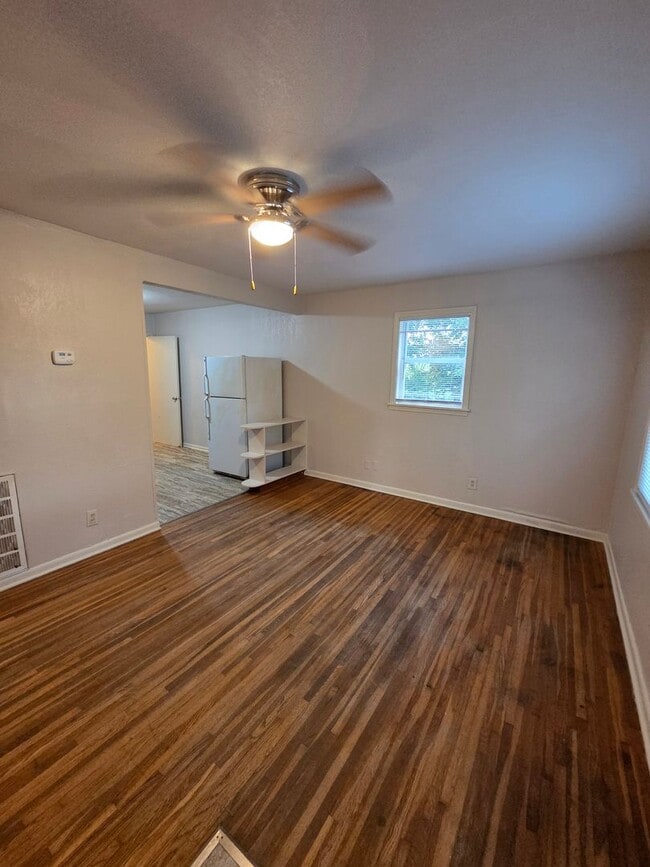 Building Photo - 2565 N Kansas St