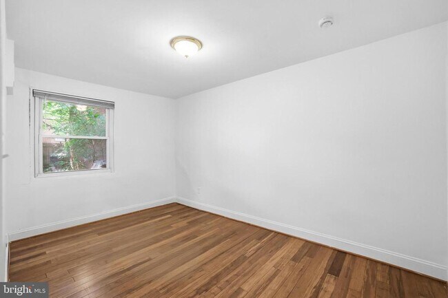Building Photo - 1701 Montello Ave NE