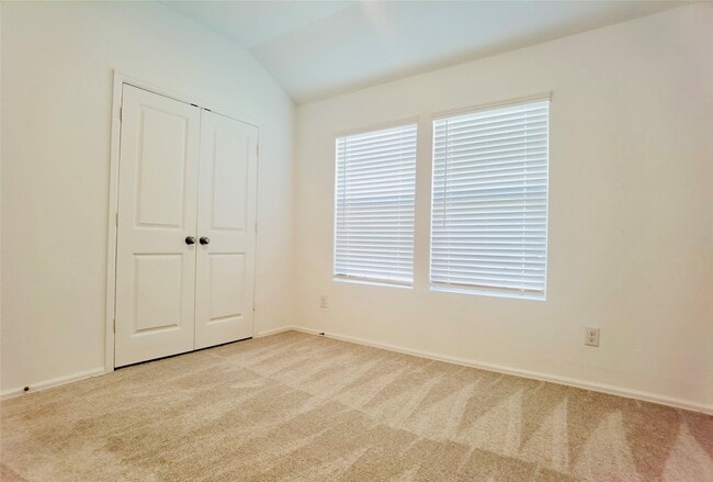 Building Photo - 5523 Knox Lndg Dr