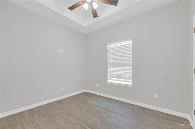 Building Photo - 22 Playa Dr