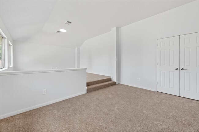 Building Photo - 7115 Renfro Dr