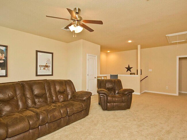 Building Photo - 20920 Windmill Ranch Ave