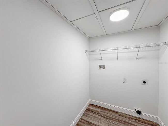 Building Photo - 1631 Monterey Ln