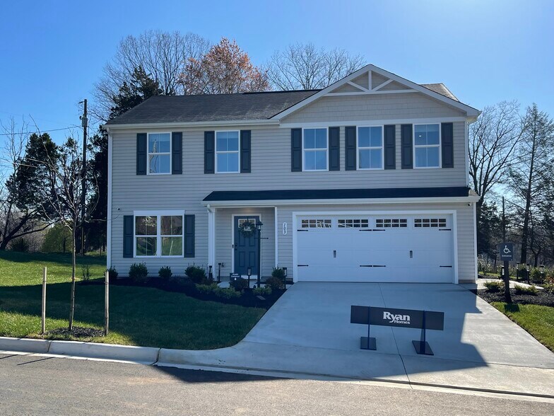 Beautiful front view - 103 Jordan Ct