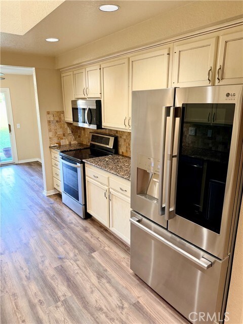 Building Photo - 38441 Oaktree Loop