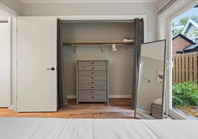 Building Photo - 1217 E Wilson St