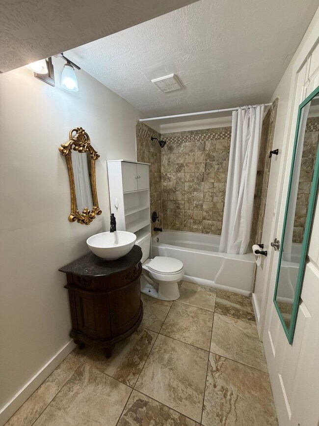 Building Photo - 8244 Birch Water Ln