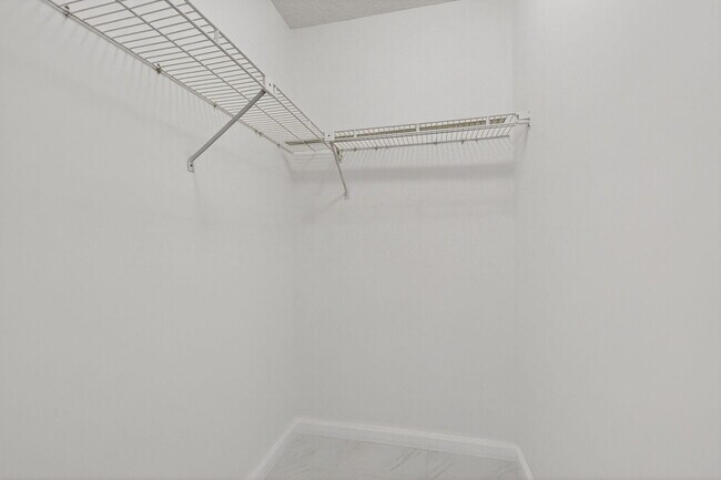 Building Photo - 416 Pine Glen Ln