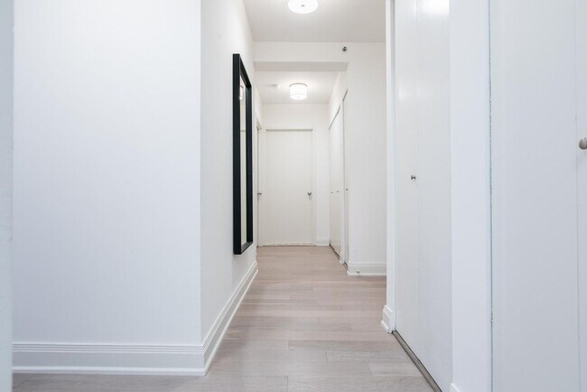 Building Photo - 7 E 91st St