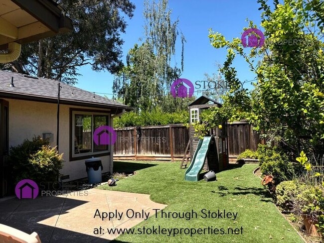 Building Photo - 622 Sutton Ct