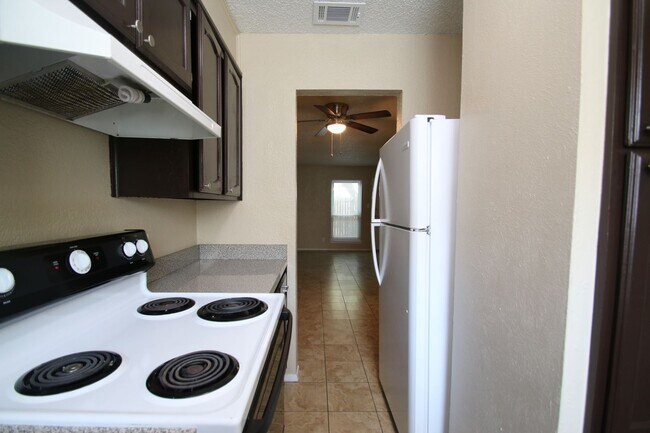Building Photo - 3732 Bonnie Dr