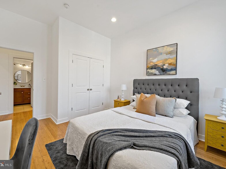 Building Photo - 655 N 16th St