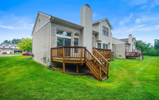 Building Photo - 24267 Weathervane Ct