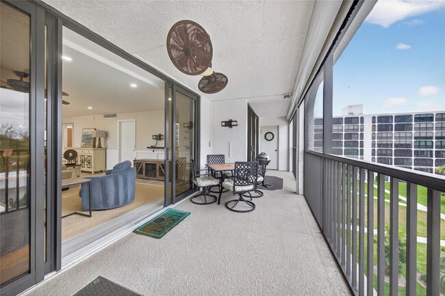 Building Photo - 1629 Riverview Rd