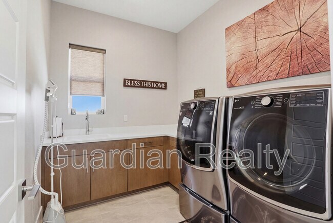 Building Photo - 10941 Earth Hues Ct