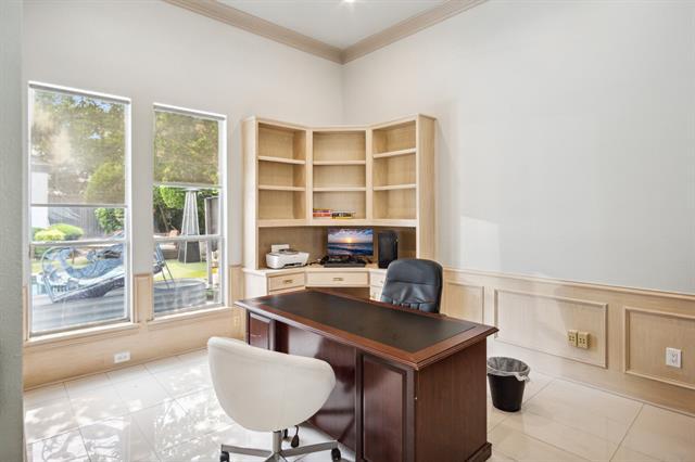 Building Photo - 3700 Watercrest Dr