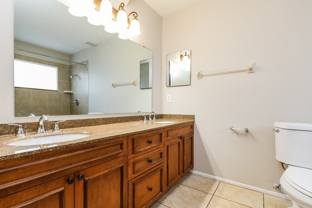 Building Photo - 490 Chicago Woods Cir