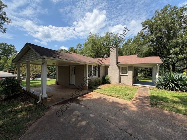 Building Photo - 2250 Gastonia Hwy