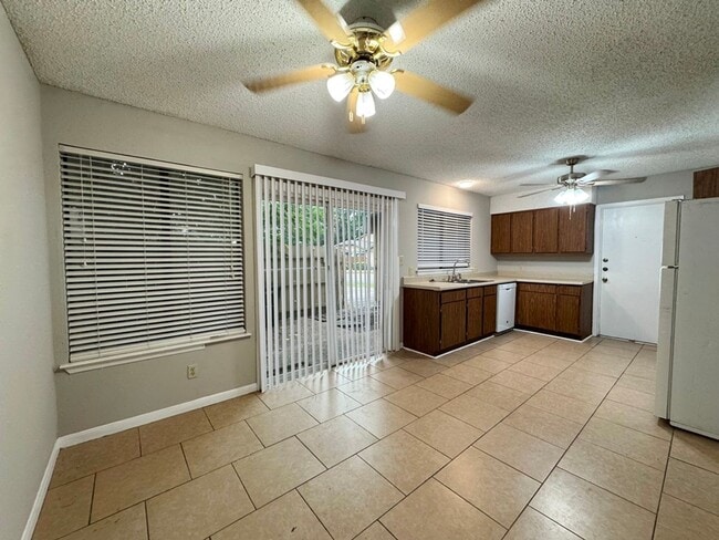 Building Photo - Great Condo for lease in North Austin!