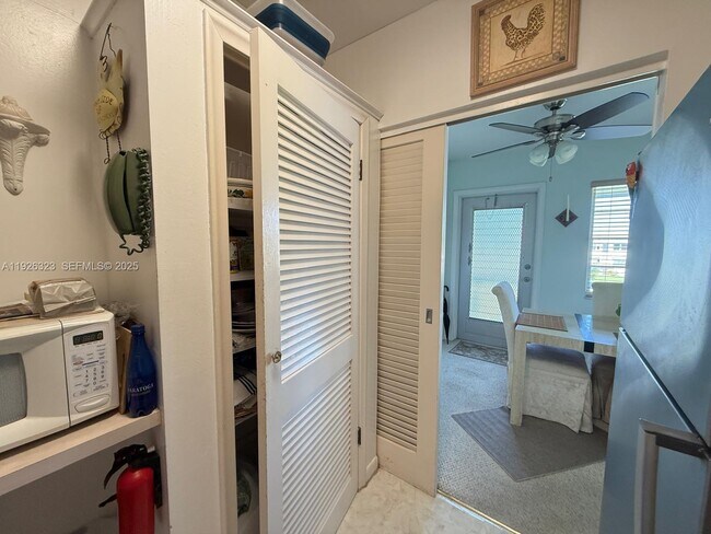 Building Photo - 90 Easthampton D