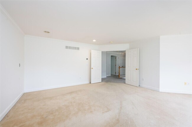 Building Photo - 46 McGuiness Ln