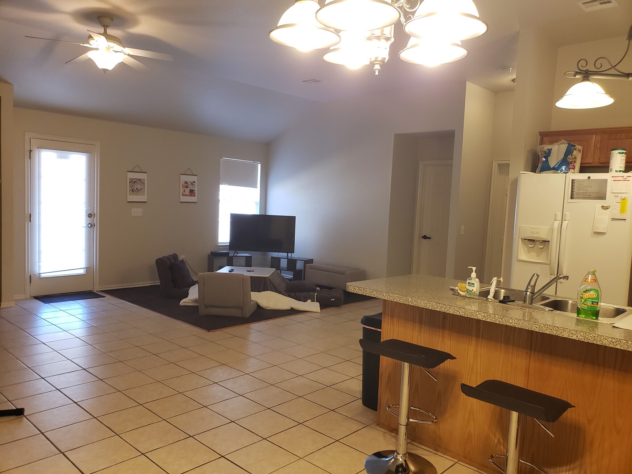 Building Photo - 2312 Grapevine Dr
