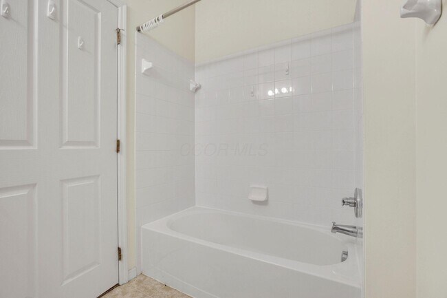 Building Photo - 7465 Red Maple Pl