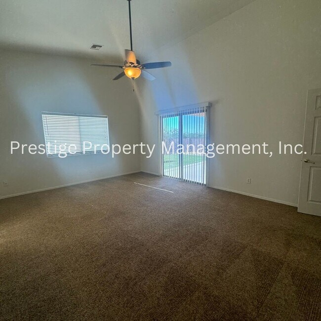 Building Photo - Beautiful Home with 3 Car Garage in Sonoran Ranch!