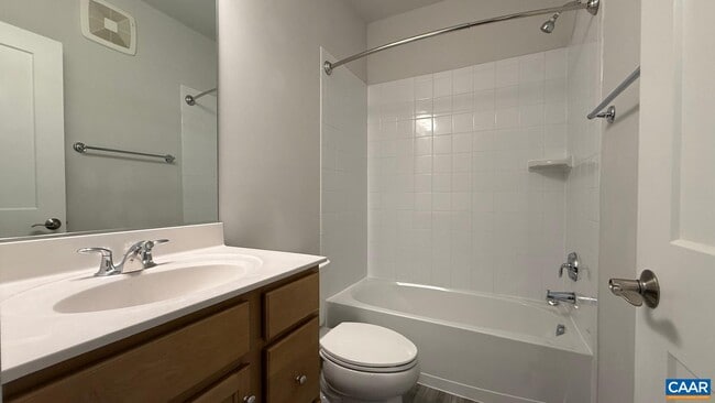 Building Photo - 628 Noush Ct
