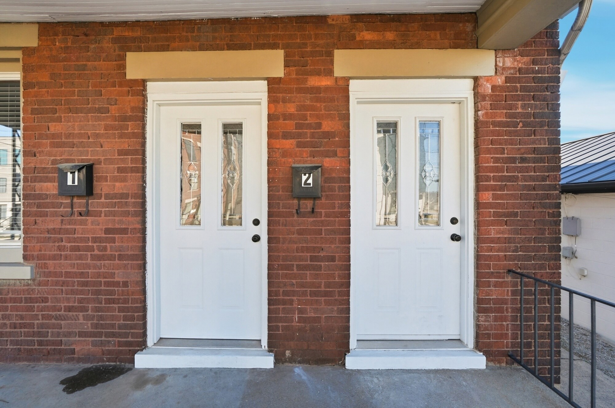 Building Photo - 2905 Robertson Ave