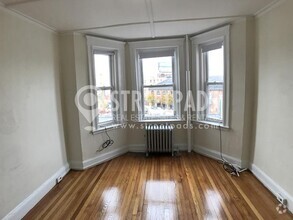 Building Photo - bedroom in Boston MA 02215