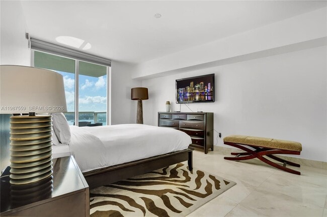 Building Photo - 450 Alton Rd