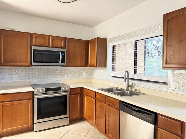 Building Photo - 9599 Bacchus Tr