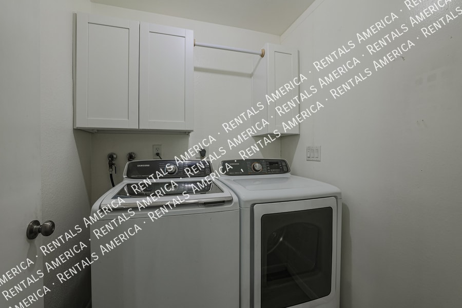 Building Photo - 6312 S College Ave