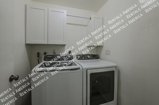 Building Photo - 6312 S College Ave