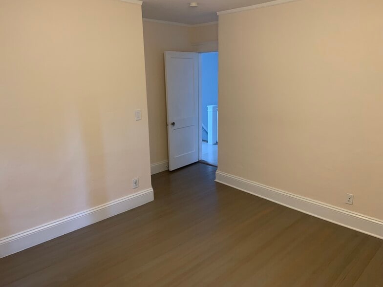 Bedroom - 34 Blodgett Ave